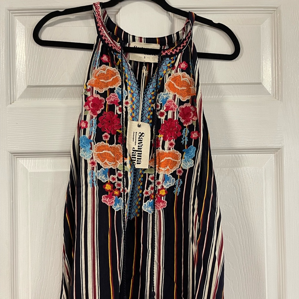 High neck embroidered tank